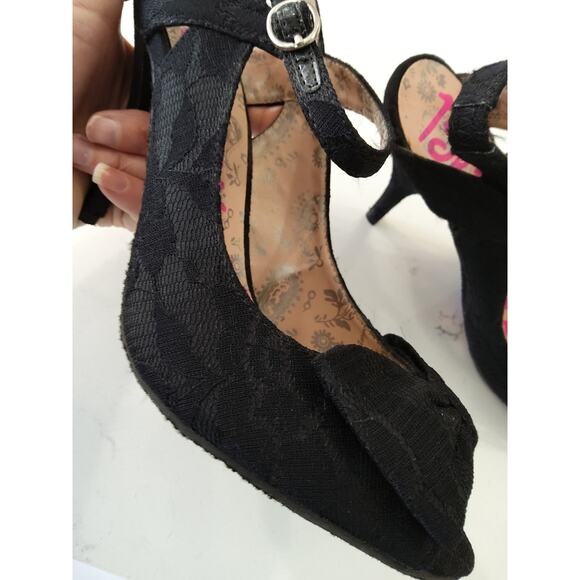 Betsey Johnson Betseyville Lacy Heels PinUp Peep toe bow blk sling Dark Fairy 8 - Picture 8 of 9
